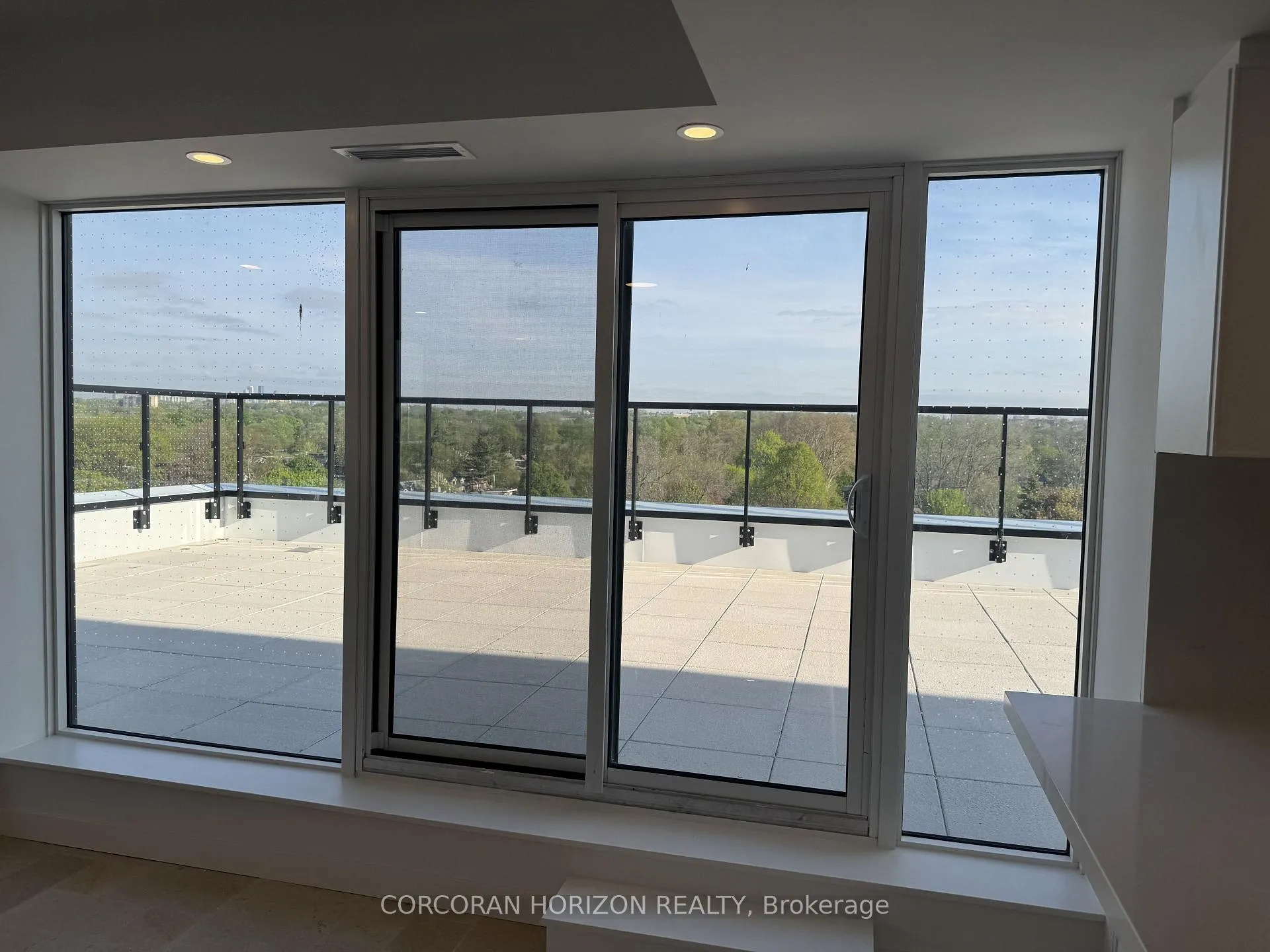 Photo 15 of Unit 819, 1050 Eastern Avenue, Toronto, Greenwood-Coxwell — HOMEH