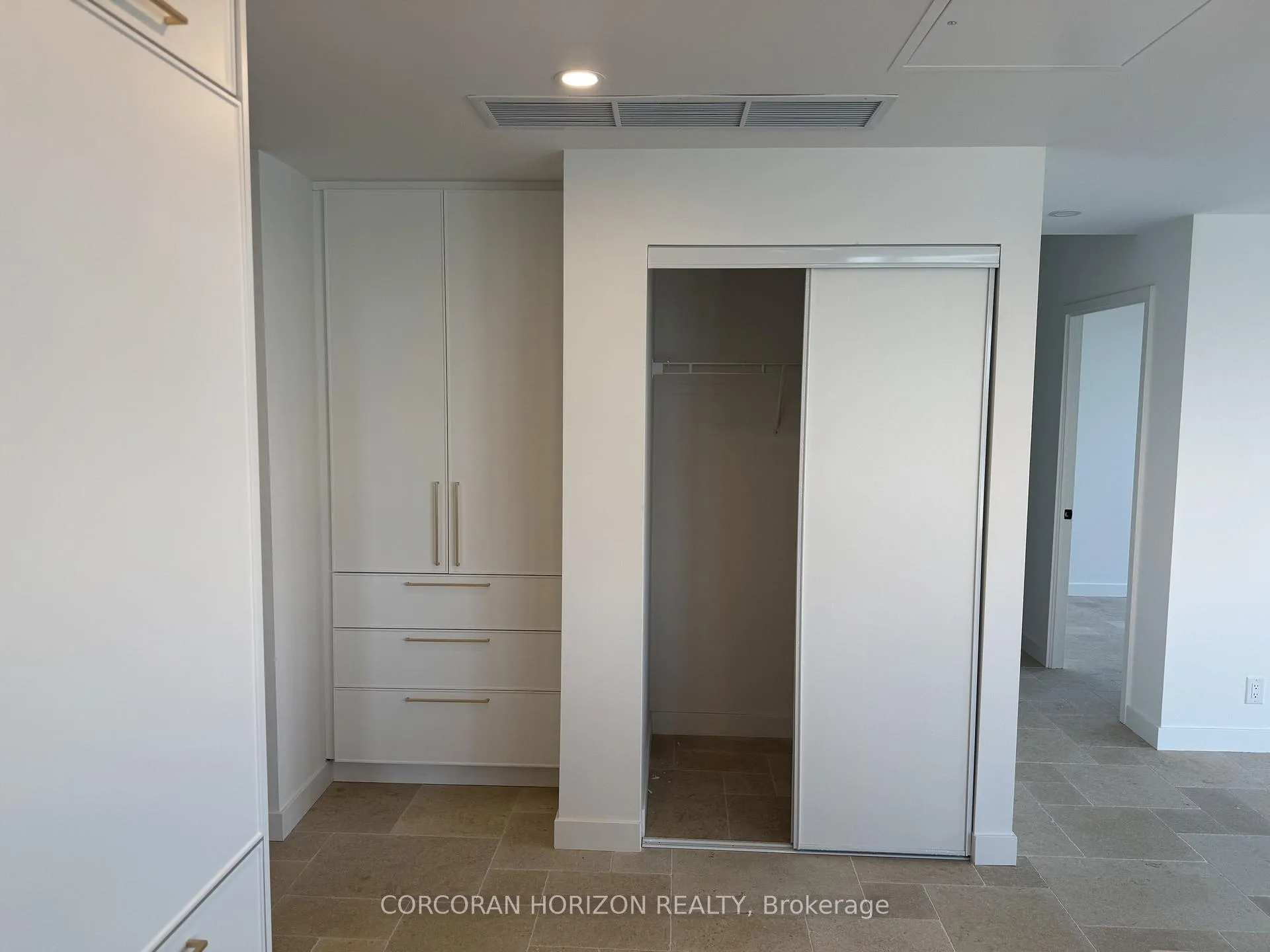 Photo 16 of Unit 819, 1050 Eastern Avenue, Toronto, Greenwood-Coxwell — HOMEH