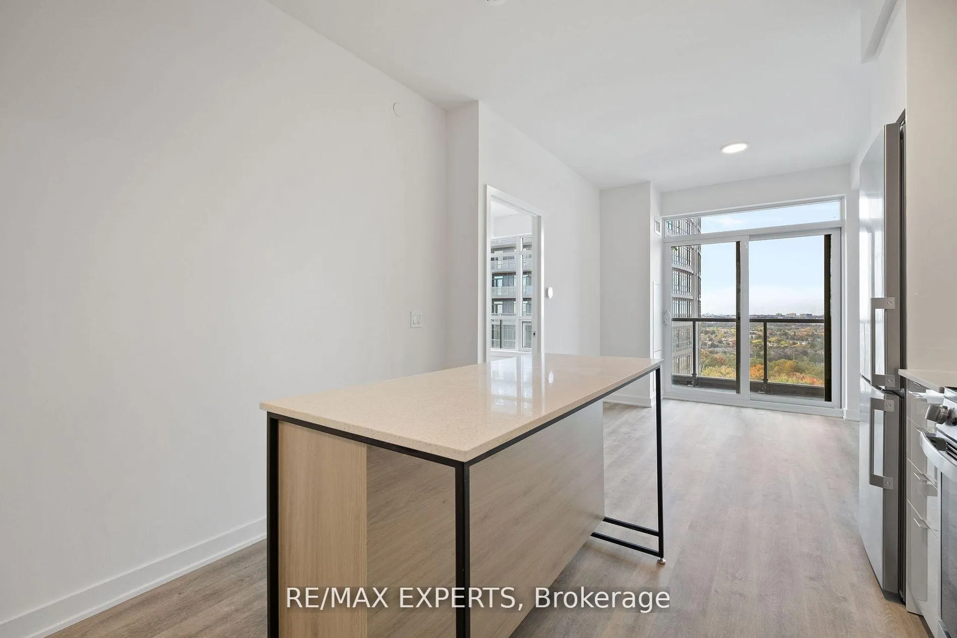 Photo 20 of Unit B1504, 50 Upper Mall Way, Vaughan, Brownridge — HOMEH