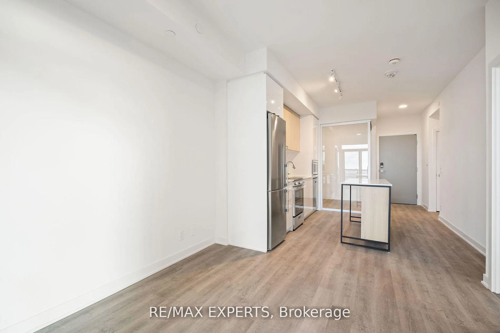 Photo 22 of Unit B1504, 50 Upper Mall Way, Vaughan, Brownridge — HOMEH