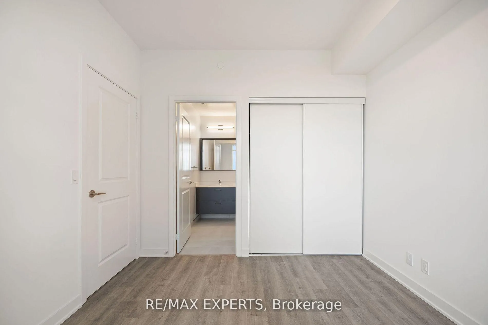 Photo 29 of Unit B1504, 50 Upper Mall Way, Vaughan, Brownridge — HOMEH