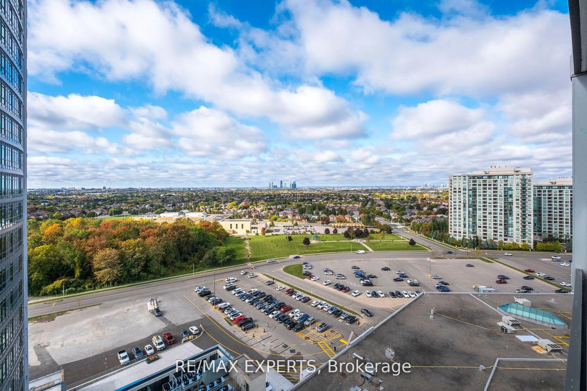 Photo 33 of Unit B1504, 50 Upper Mall Way, Vaughan, Brownridge — HOMEH