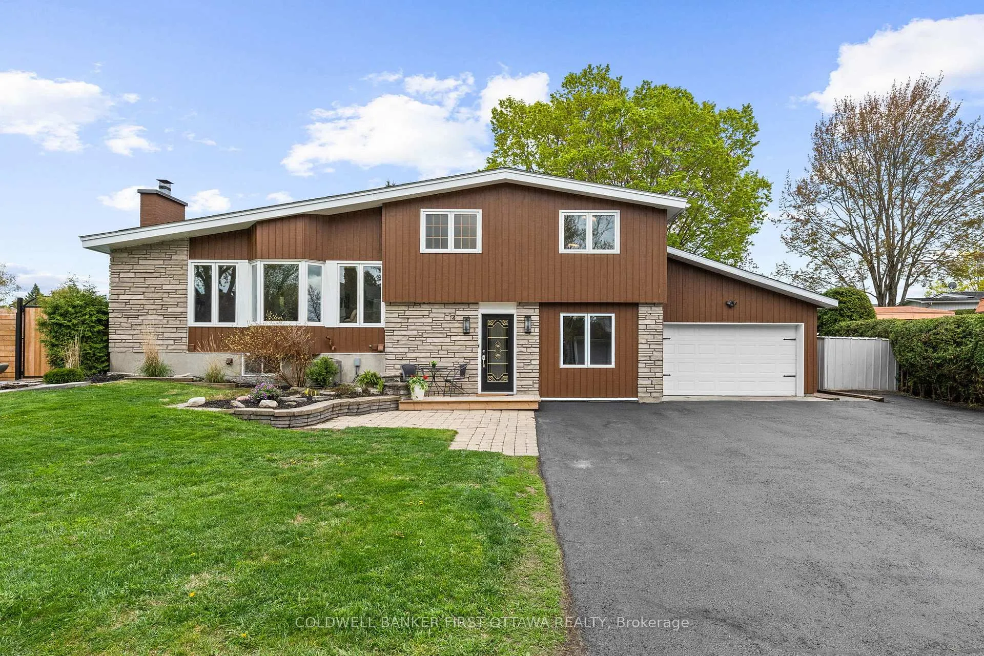 Photo 4 of 14 Cramer Drive, Ottawa, Sheahan Estates/Trend Village — HOMEH