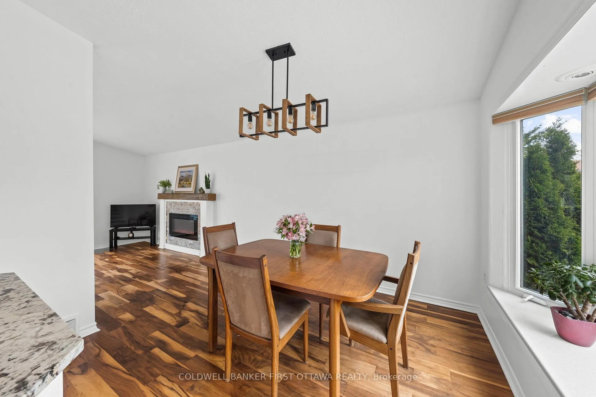 Photo 13 of 14 Cramer Drive, Ottawa, Sheahan Estates/Trend Village — HOMEH