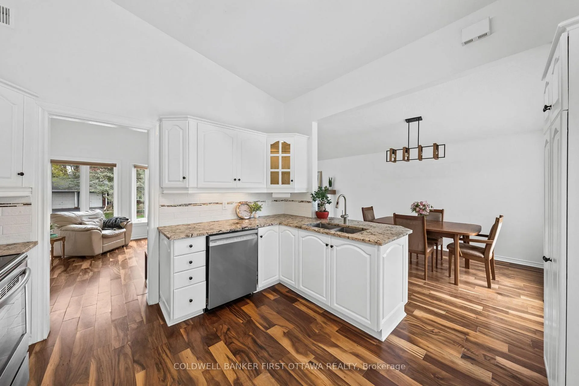 Photo 16 of 14 Cramer Drive, Ottawa, Sheahan Estates/Trend Village — HOMEH