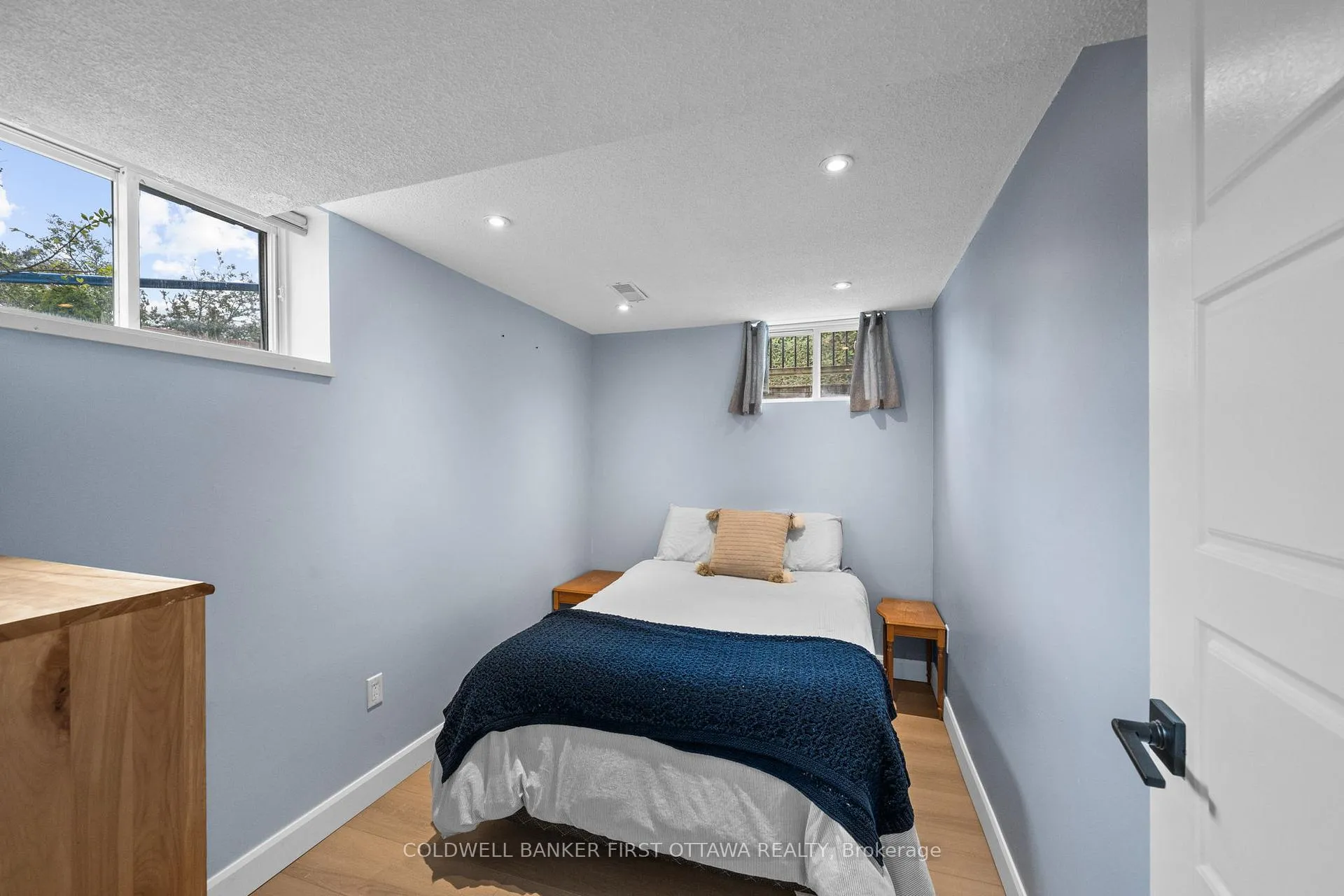 Photo 34 of 14 Cramer Drive, Ottawa, Sheahan Estates/Trend Village — HOMEH