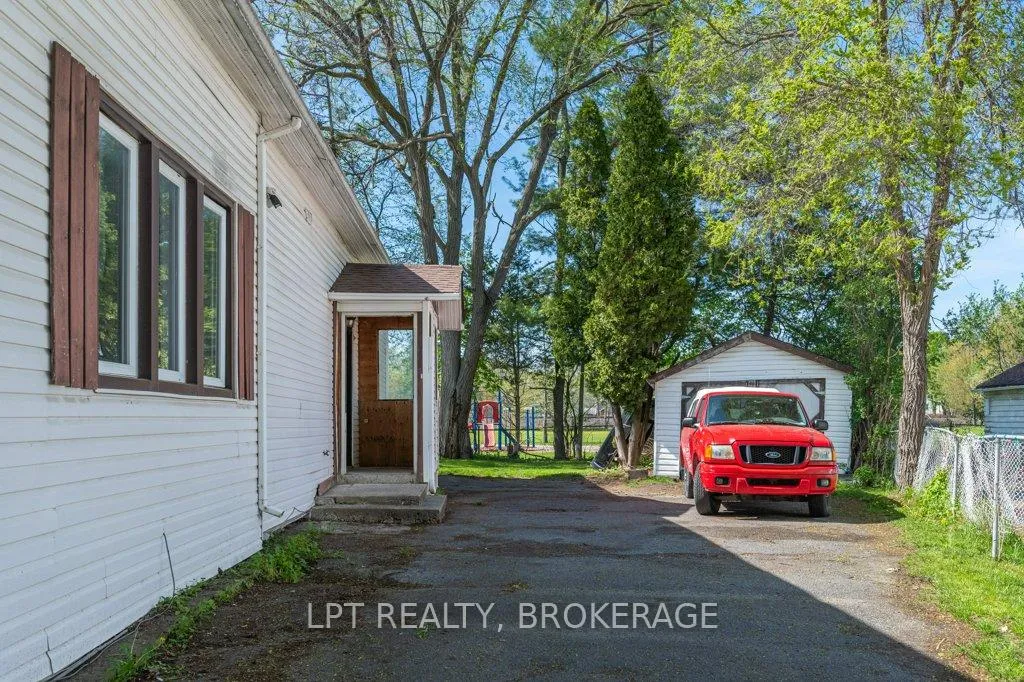 Photo 4 of 4069 Bath Road, Kingston, South of Taylor-Kidd Blvd — HOMEH