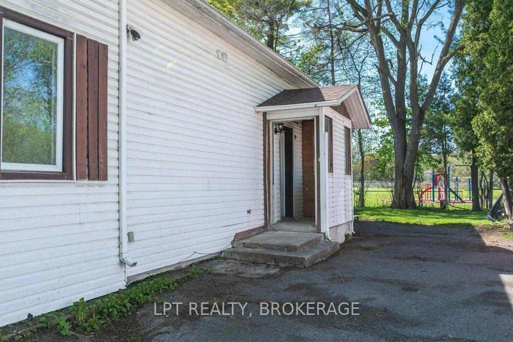 Photo 6 of 4069 Bath Road, Kingston, South of Taylor-Kidd Blvd — HOMEH