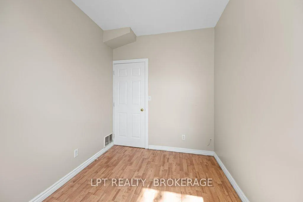 Photo 13 of 4069 Bath Road, Kingston, South of Taylor-Kidd Blvd — HOMEH
