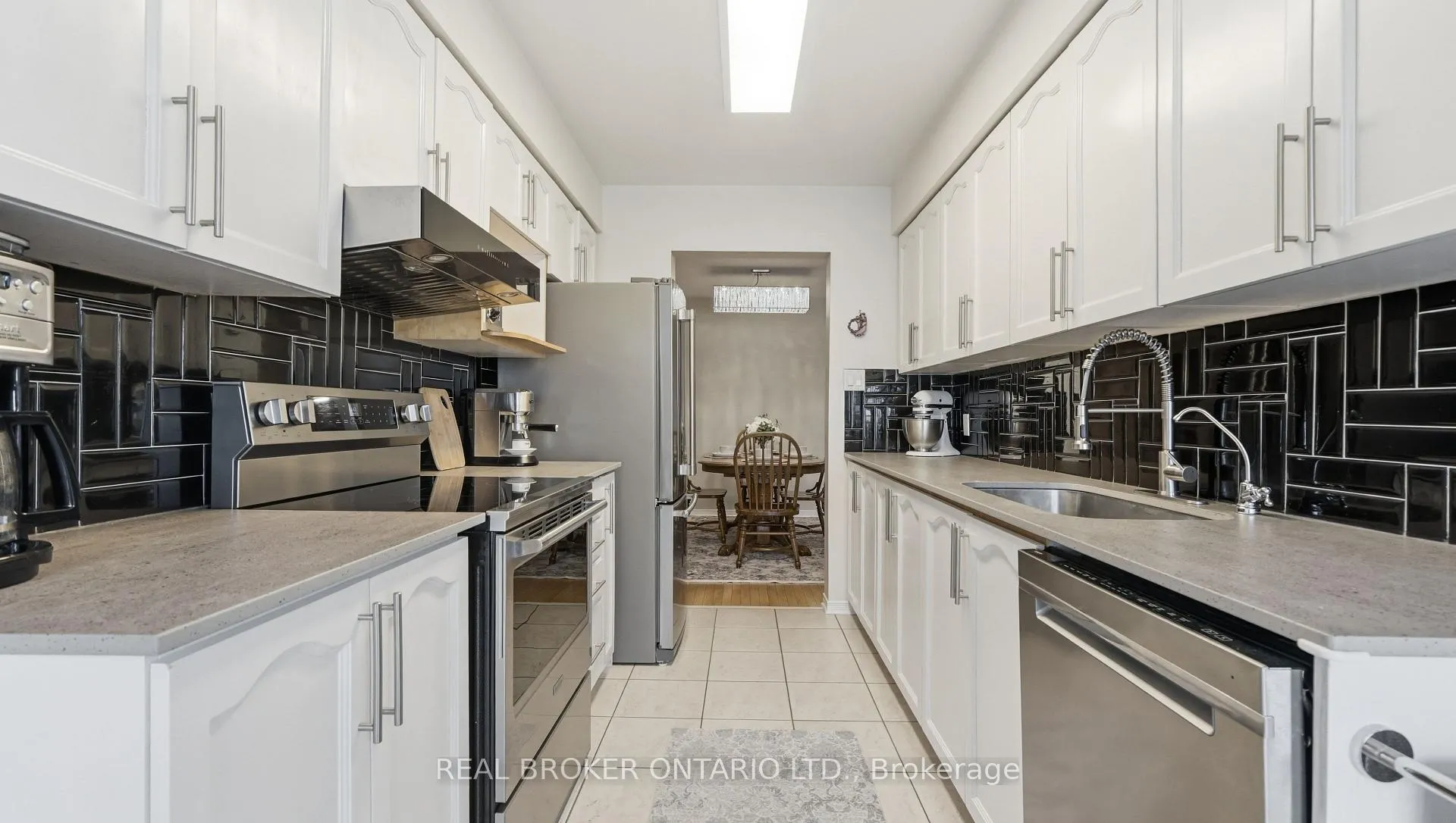 Photo 10 of 370 Berrigan Drive, Ottawa, Barrhaven - Longfields — HOMEH