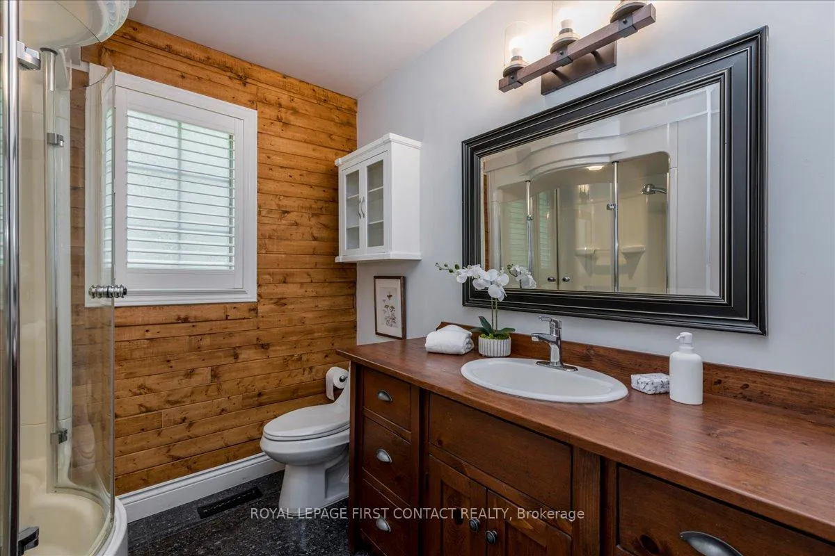 Photo 26 of 11 Forestwood Lane, Barrie, South Shore — HOMEH