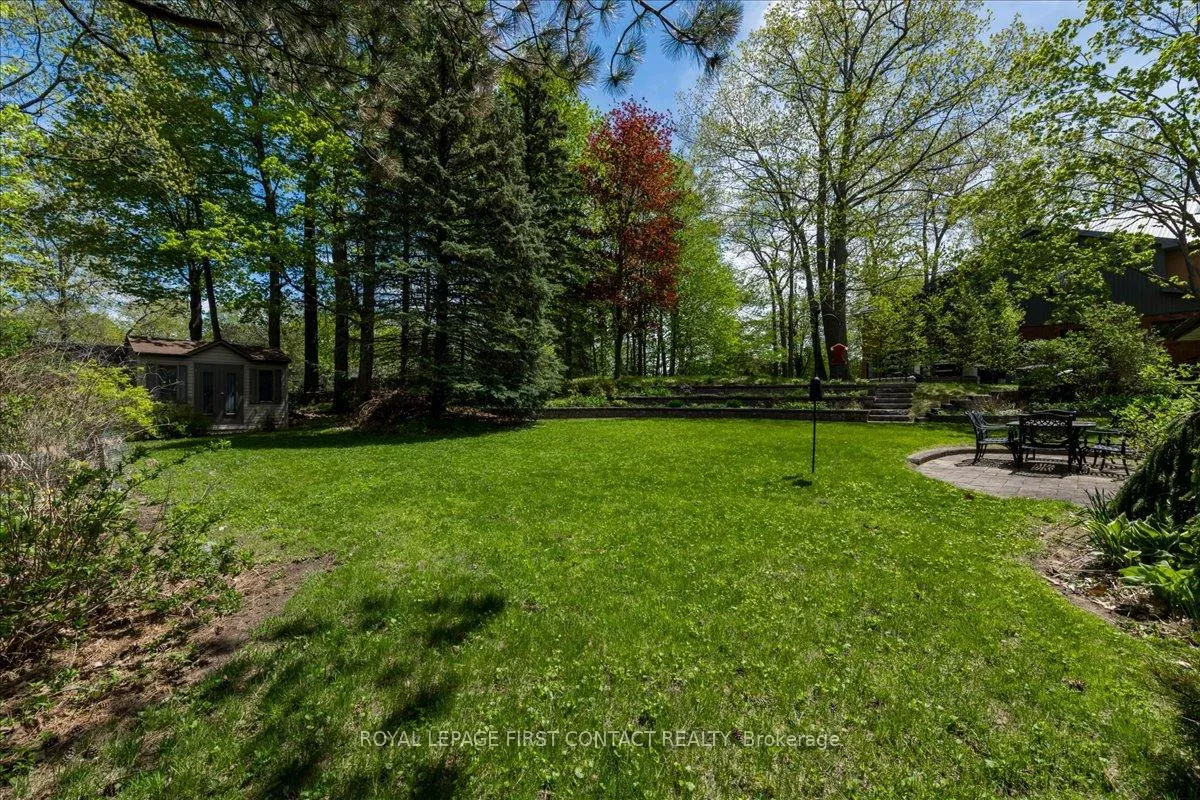 Photo 38 of 11 Forestwood Lane, Barrie, South Shore — HOMEH