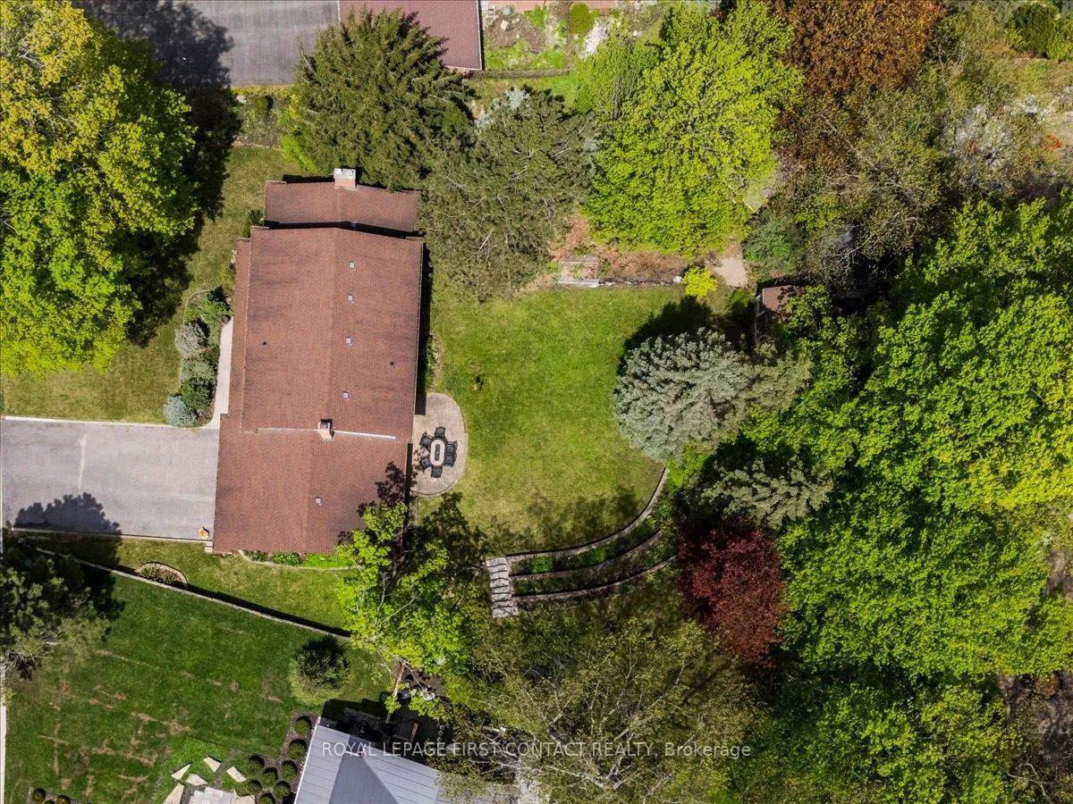 Photo 42 of 11 Forestwood Lane, Barrie, South Shore — HOMEH