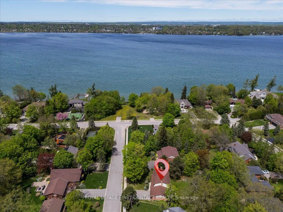 Photo 43 of 11 Forestwood Lane, Barrie, South Shore — HOMEH