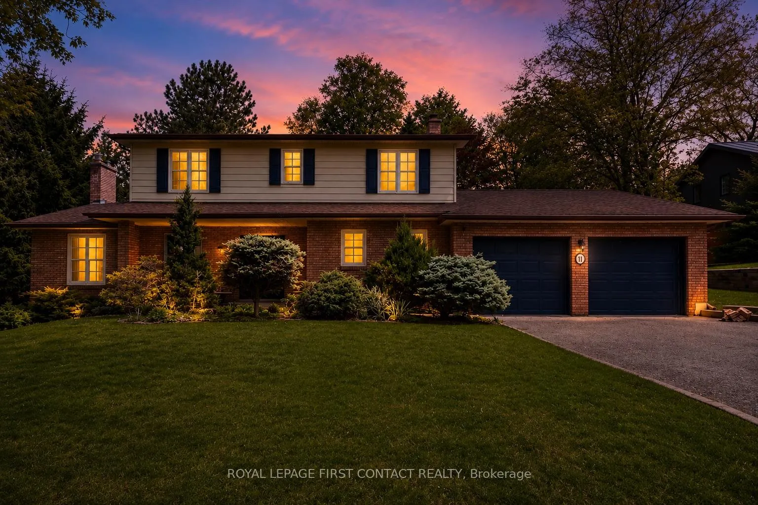 Photo 1 of 11 Forestwood Lane, Barrie, South Shore — HOMEH