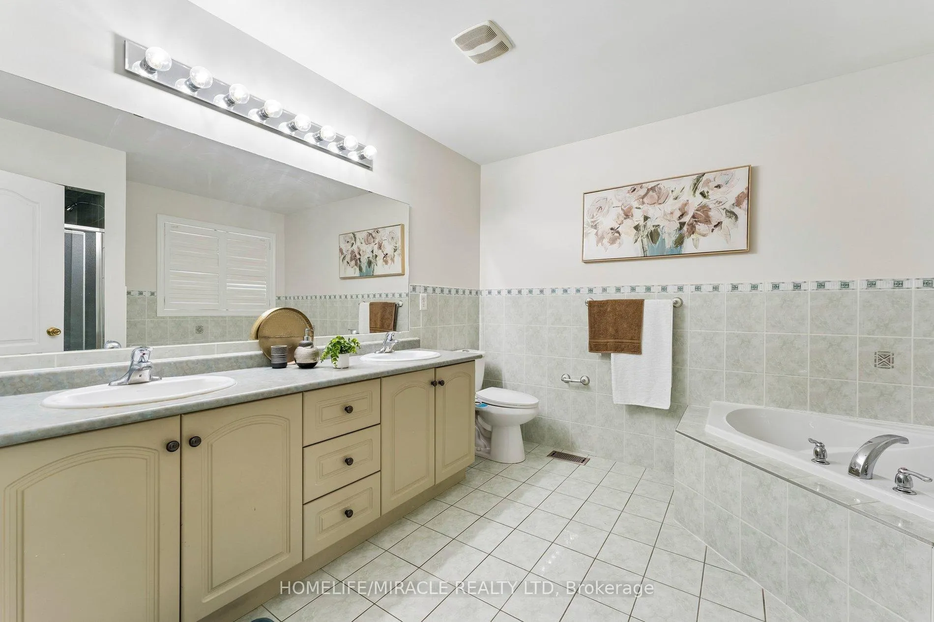 Photo 25 of 58 Dovehaven Crescent, Brampton, Bram East — HOMEH