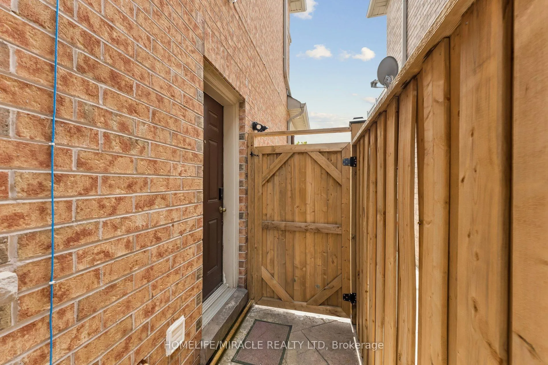 Photo 47 of 58 Dovehaven Crescent, Brampton, Bram East — HOMEH