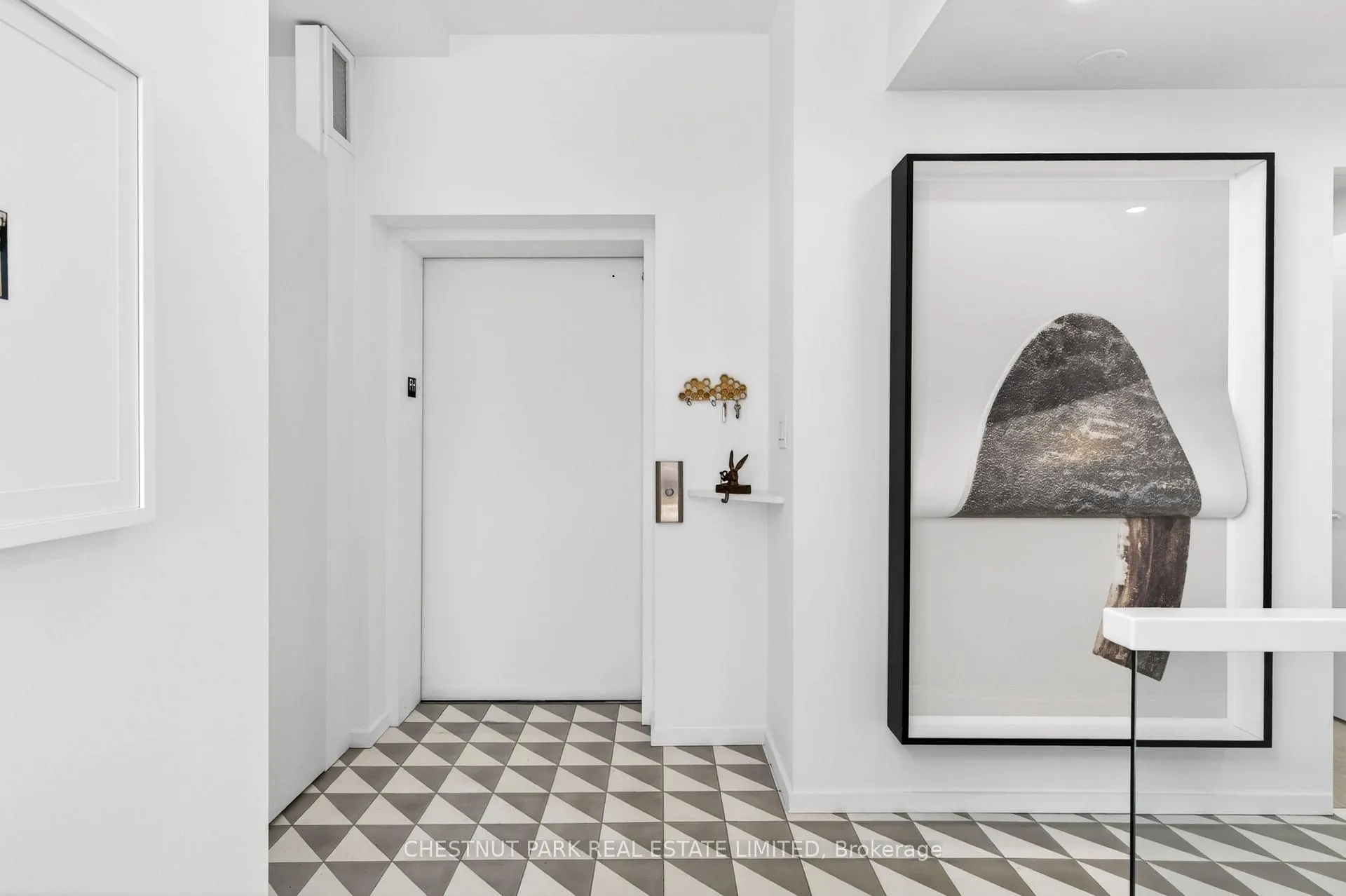 Photo 3 of Unit PH401, 245 Perth Avenue, Toronto, Dovercourt-Wallace Emerson-Junction — HOMEH