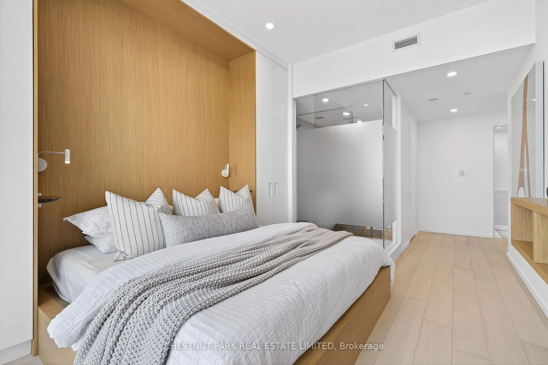 Photo 30 of Unit PH401, 245 Perth Avenue, Toronto, Dovercourt-Wallace Emerson-Junction — HOMEH