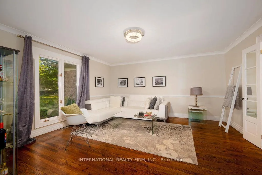 Photo 5 of 122 Willingdon Road, Ottawa, Rockcliffe — HOMEH