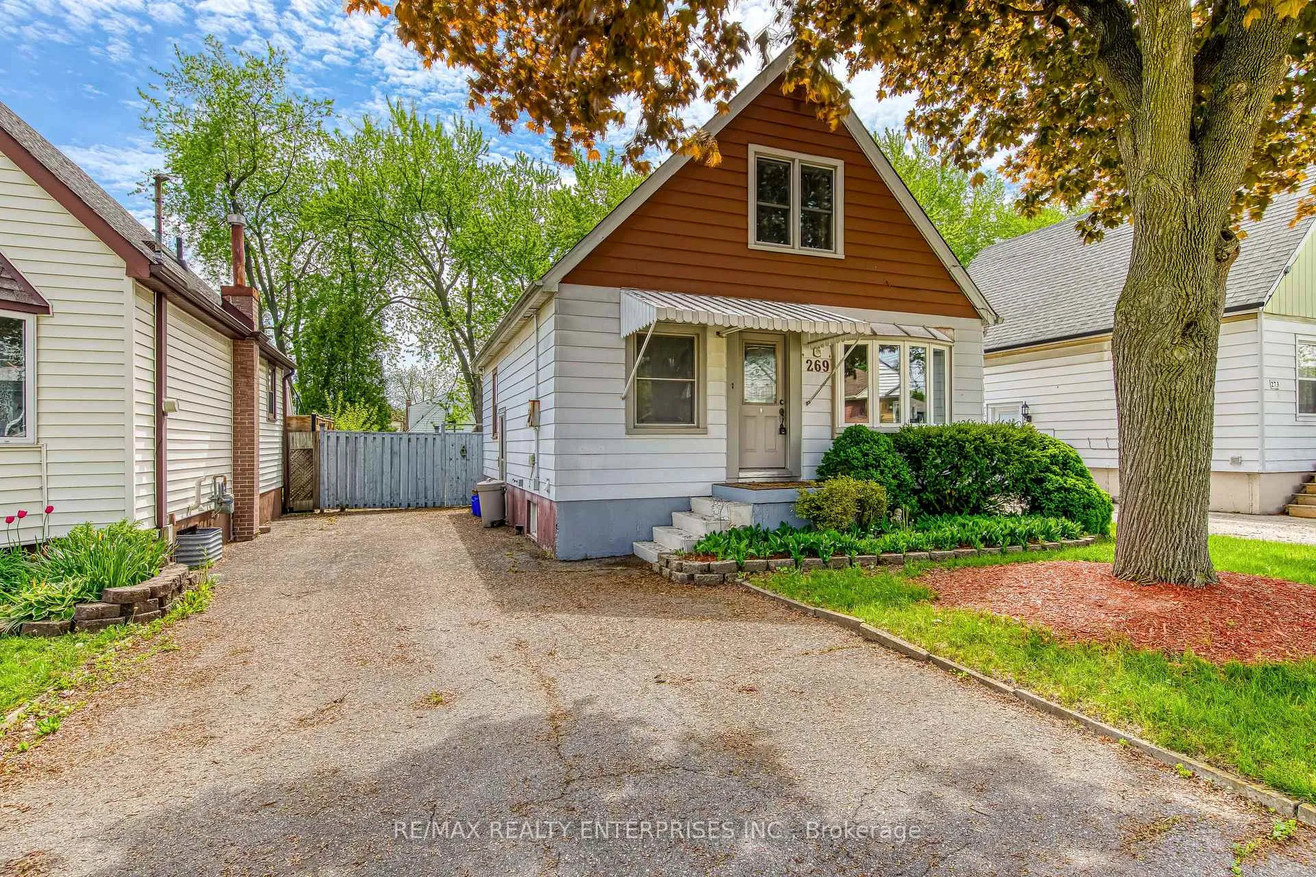 Photo 2 of 269 East 26th Street, Hamilton, Eastmount — HOMEH