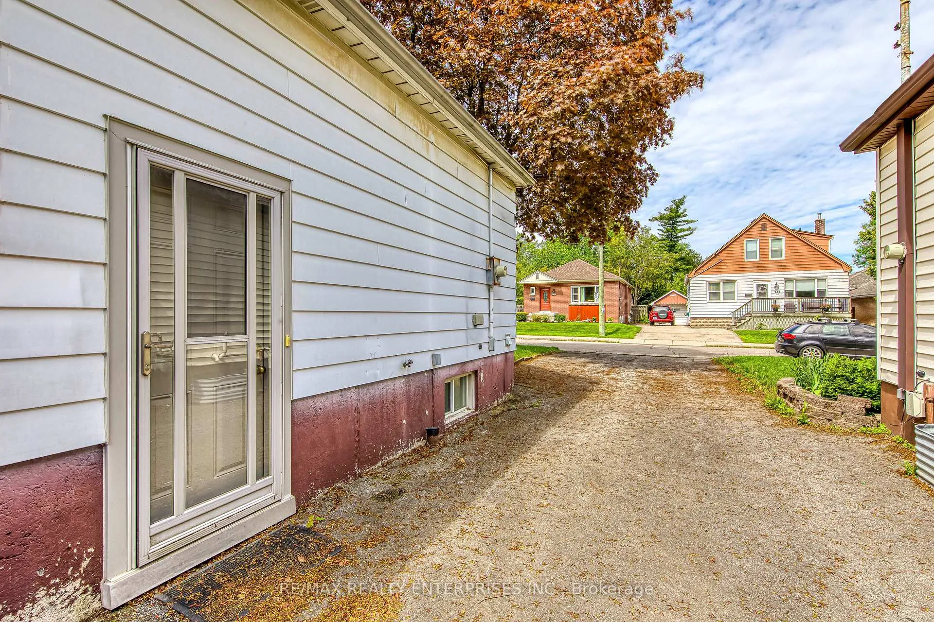 Photo 4 of 269 East 26th Street, Hamilton, Eastmount — HOMEH