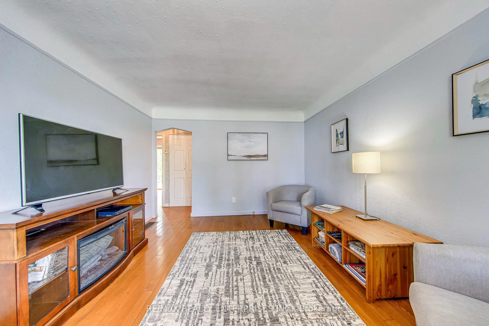 Photo 8 of 269 East 26th Street, Hamilton, Eastmount — HOMEH