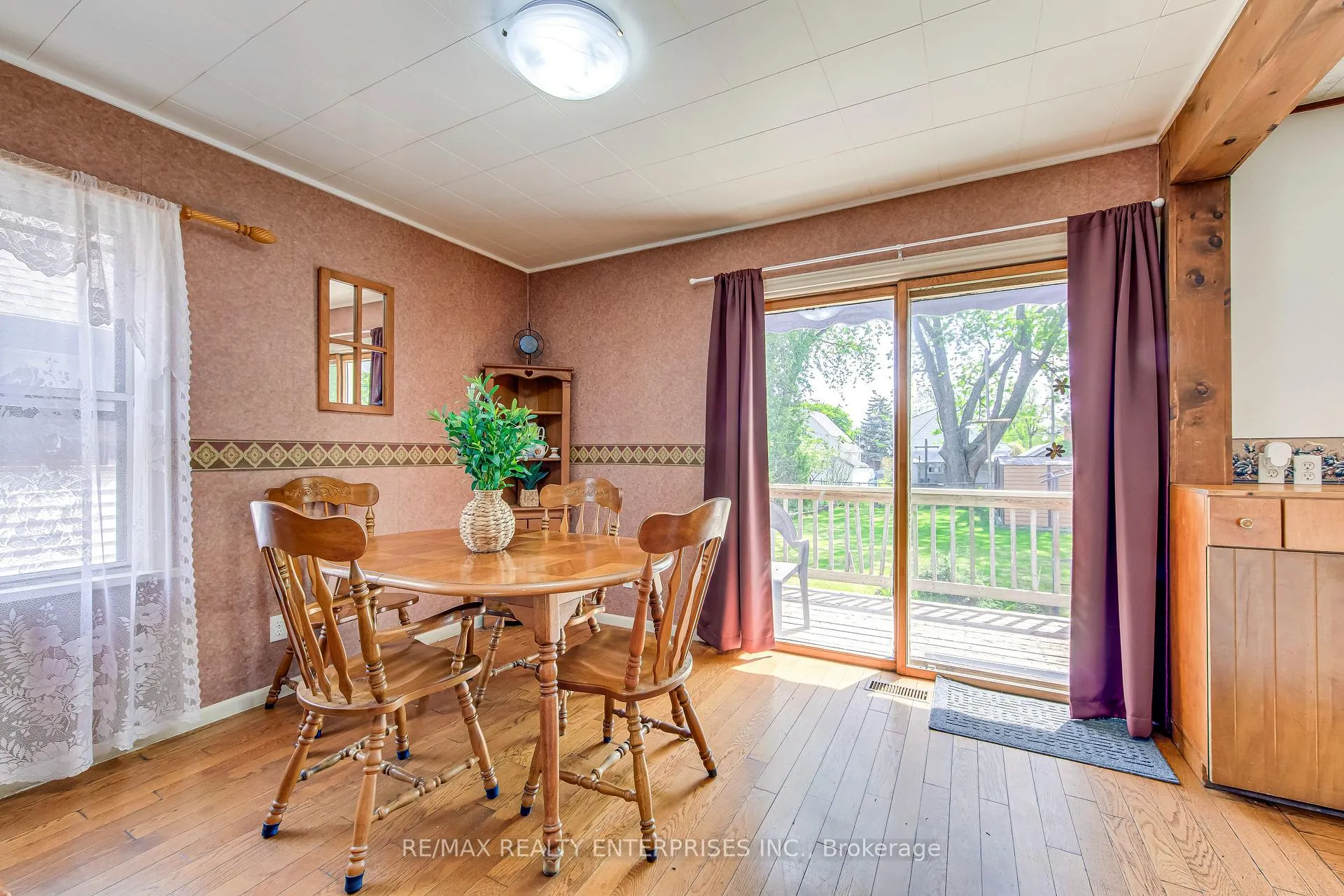 Photo 10 of 269 East 26th Street, Hamilton, Eastmount — HOMEH