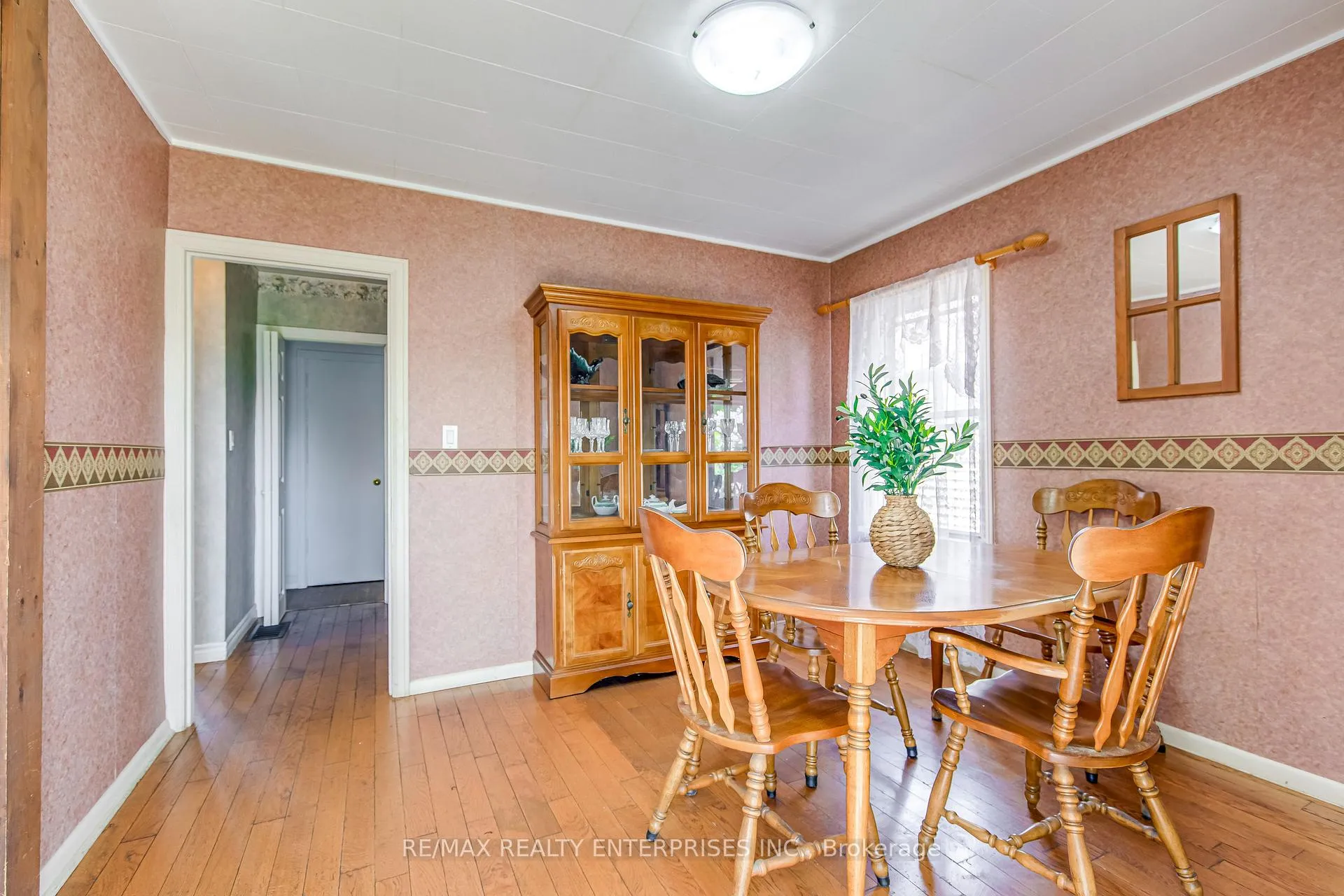 Photo 12 of 269 East 26th Street, Hamilton, Eastmount — HOMEH
