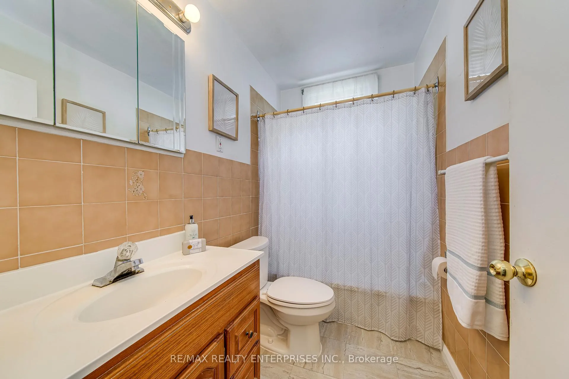 Photo 18 of 269 East 26th Street, Hamilton, Eastmount — HOMEH