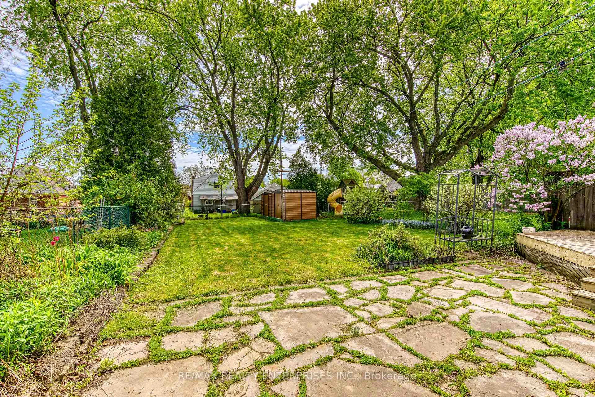 Photo 32 of 269 East 26th Street, Hamilton, Eastmount — HOMEH