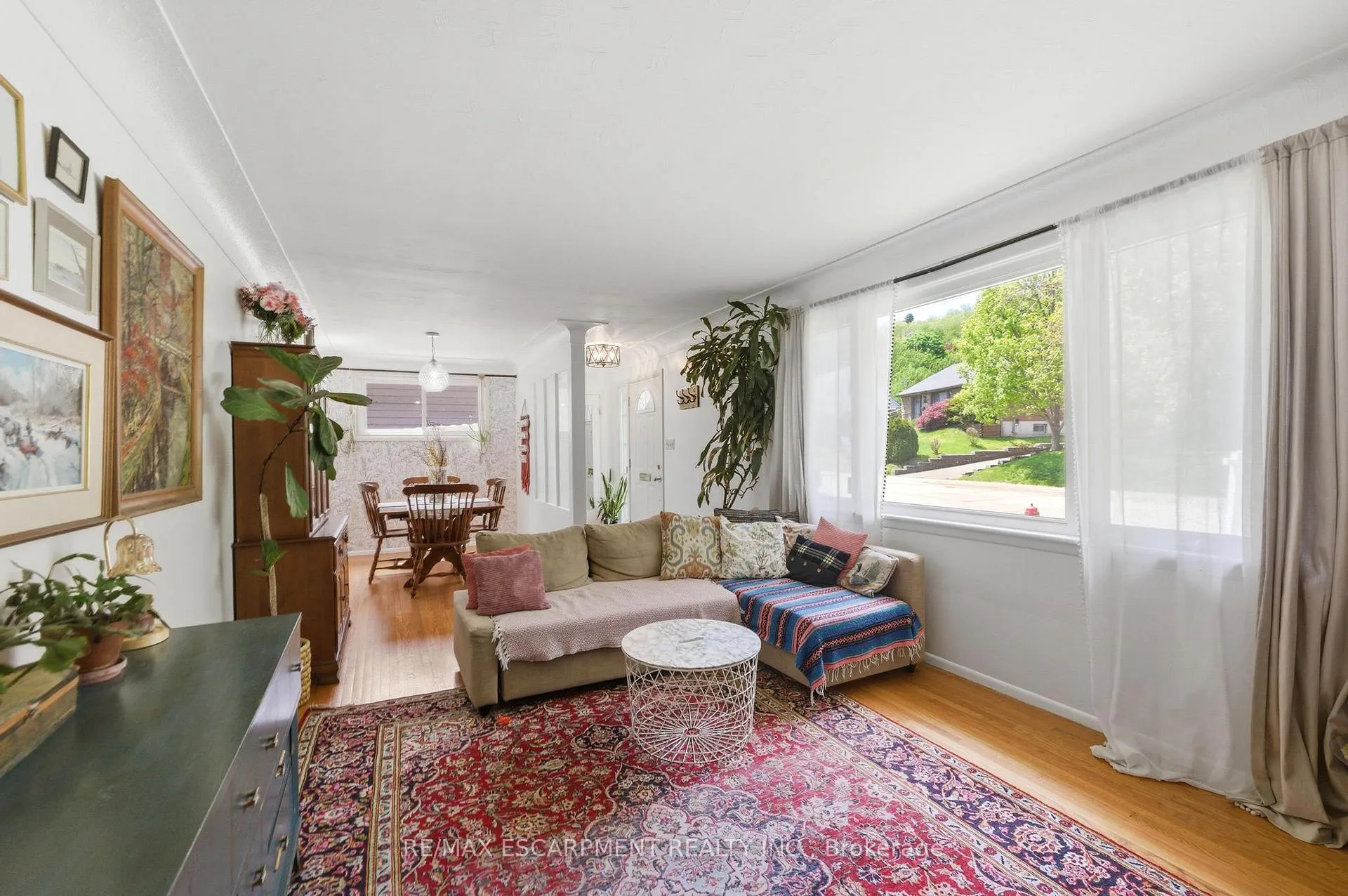 Photo 6 of 23 Marion Crescent, Hamilton, Dundas — HOMEH