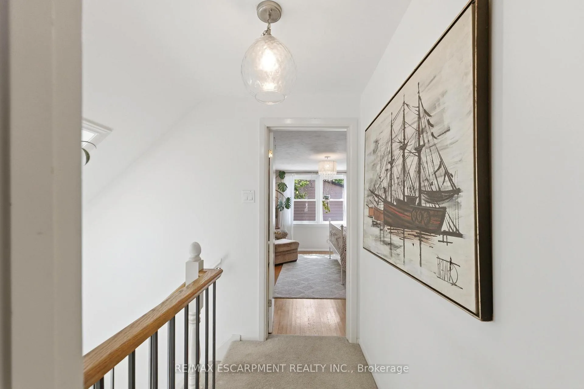 Photo 20 of 23 Marion Crescent, Hamilton, Dundas — HOMEH