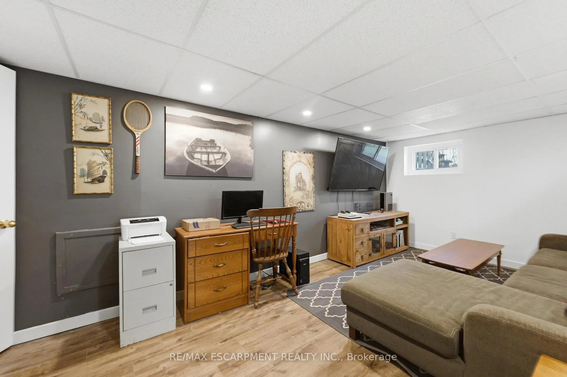 Photo 25 of 23 Marion Crescent, Hamilton, Dundas — HOMEH