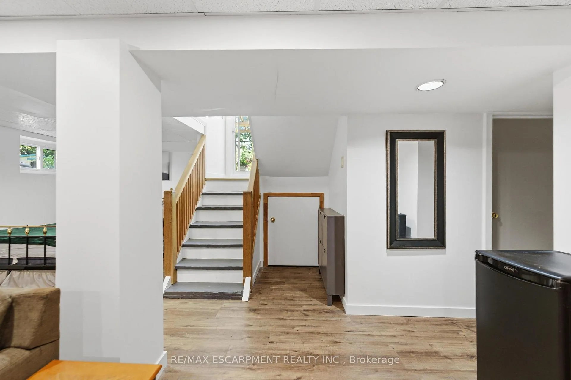 Photo 26 of 23 Marion Crescent, Hamilton, Dundas — HOMEH