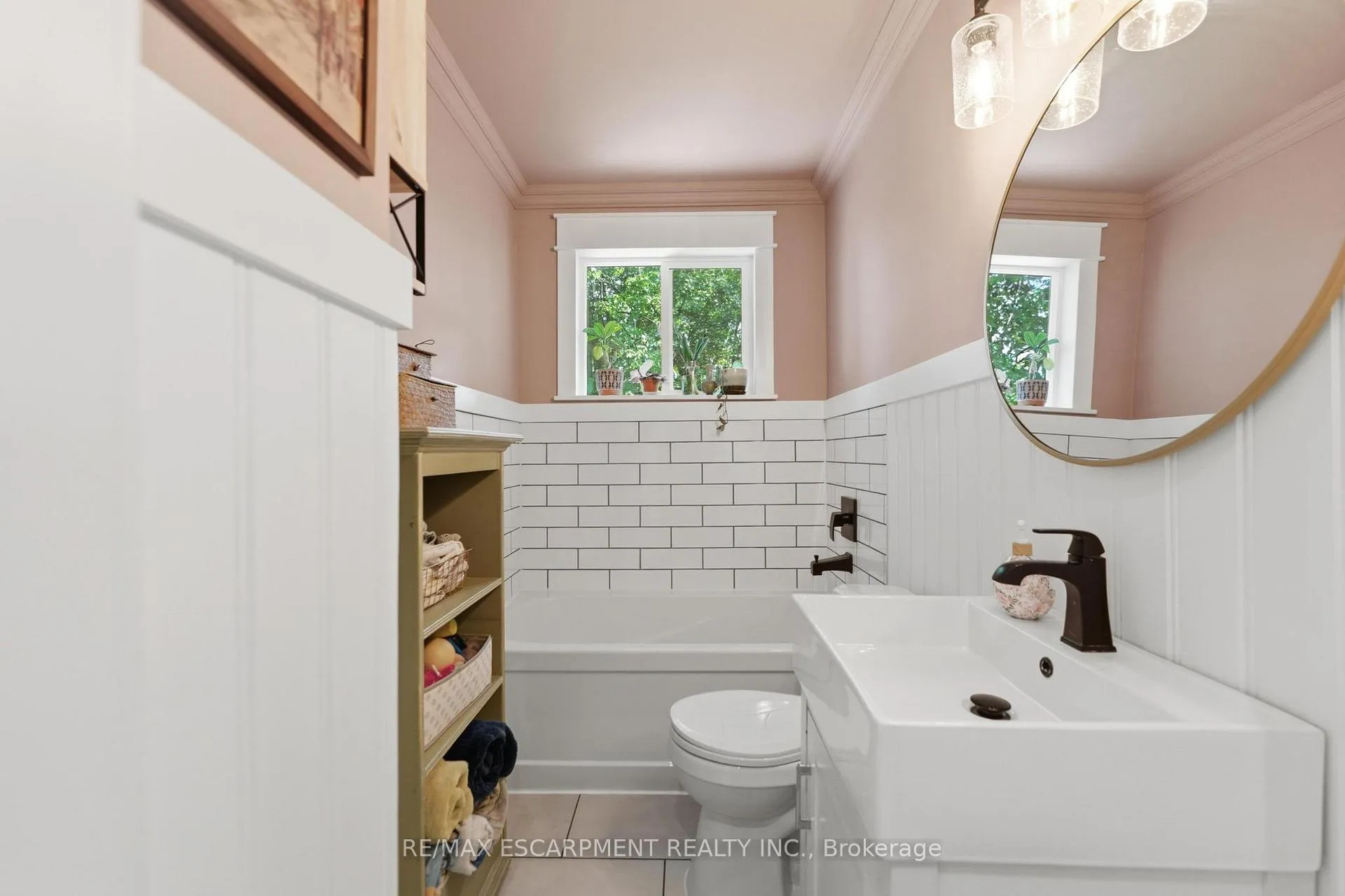 Photo 30 of 23 Marion Crescent, Hamilton, Dundas — HOMEH