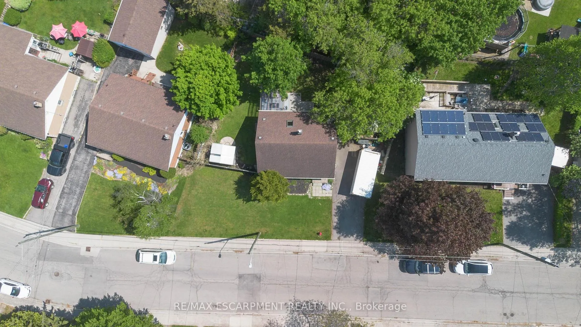 Photo 39 of 23 Marion Crescent, Hamilton, Dundas — HOMEH