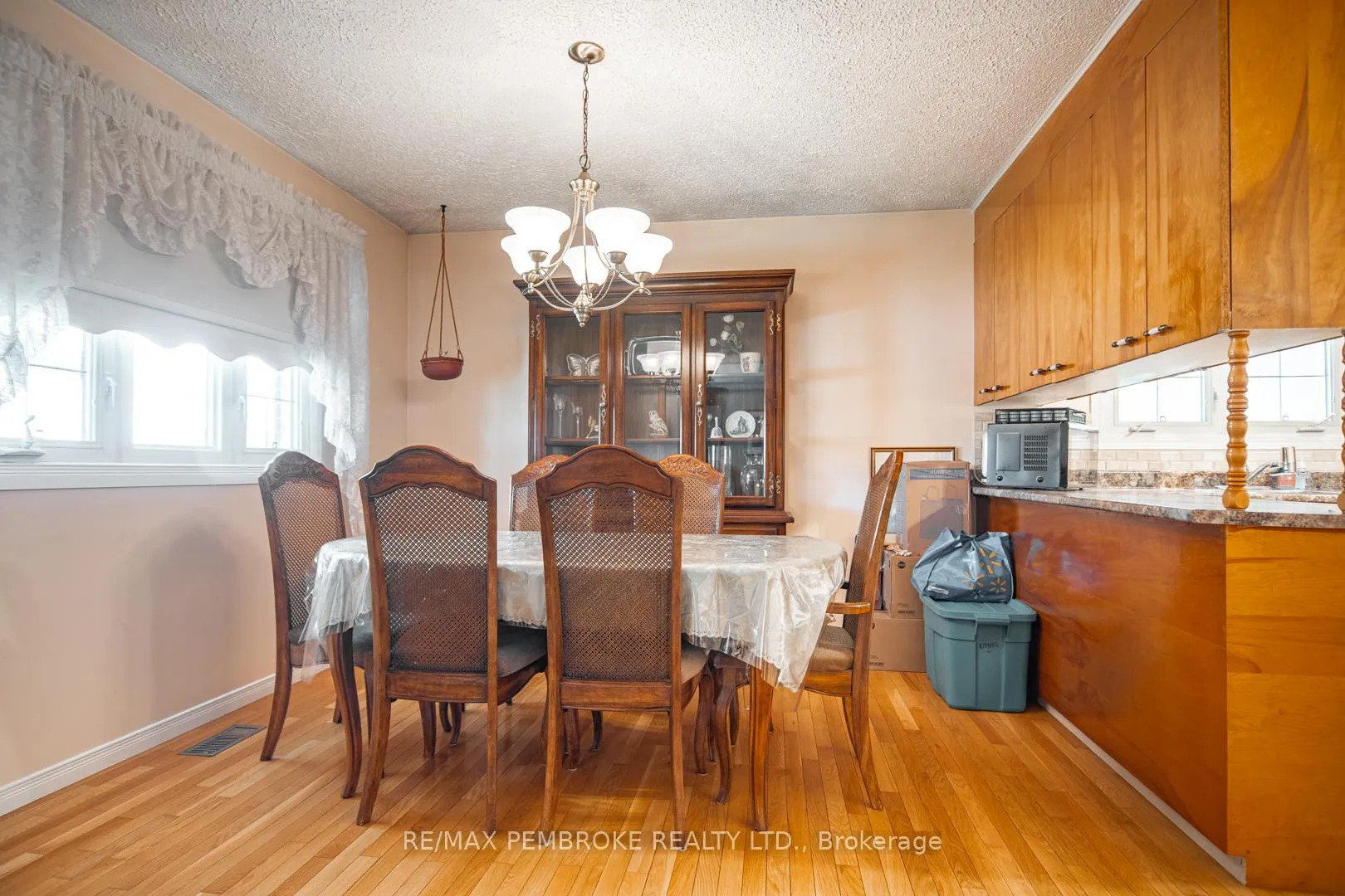 Photo 7 of 784 Mackay Street, Pembroke — HOMEH