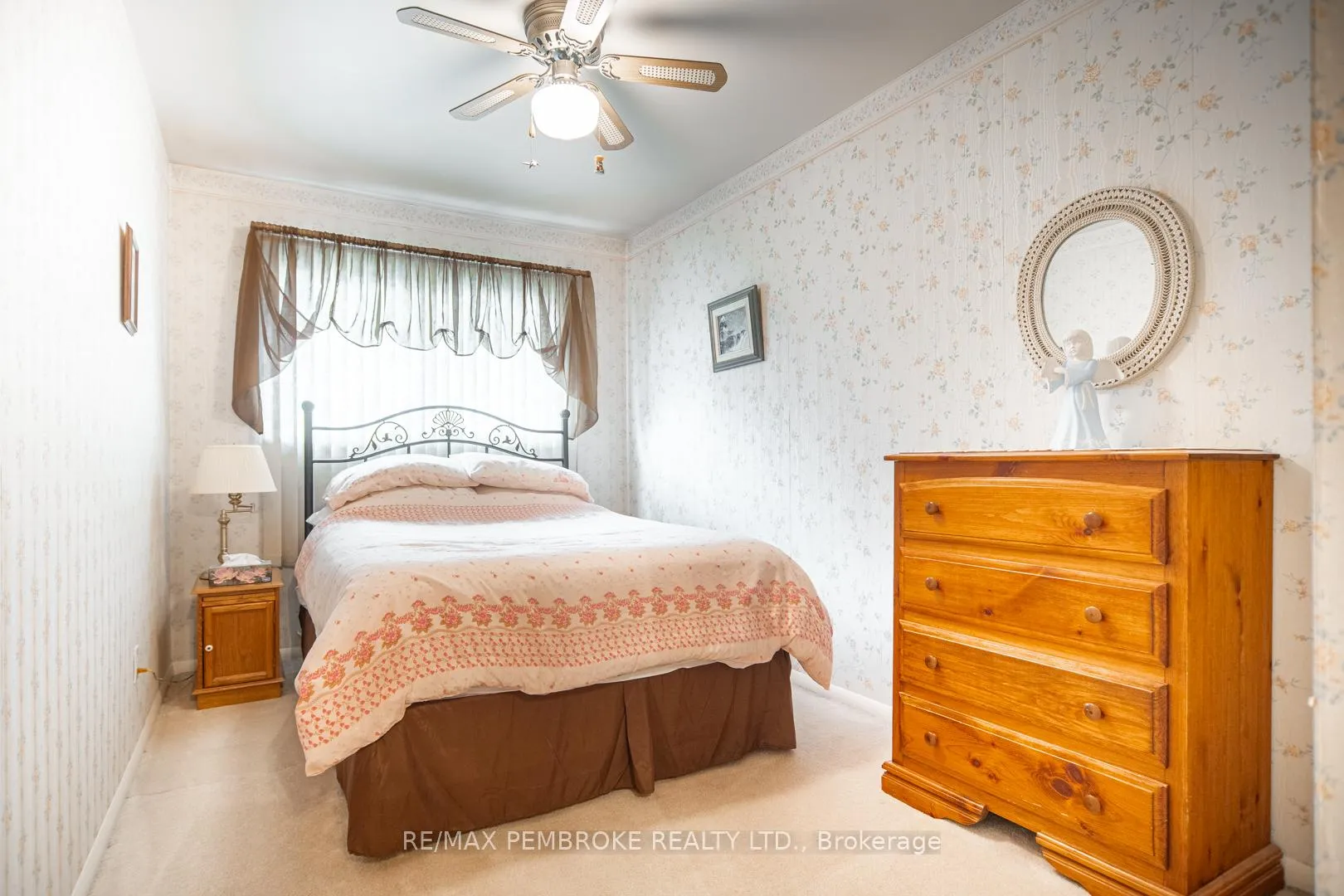 Photo 12 of 784 Mackay Street, Pembroke — HOMEH