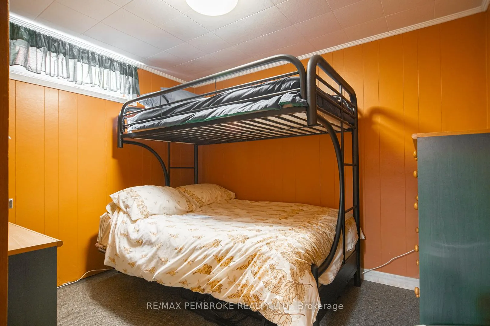 Photo 24 of 784 Mackay Street, Pembroke — HOMEH