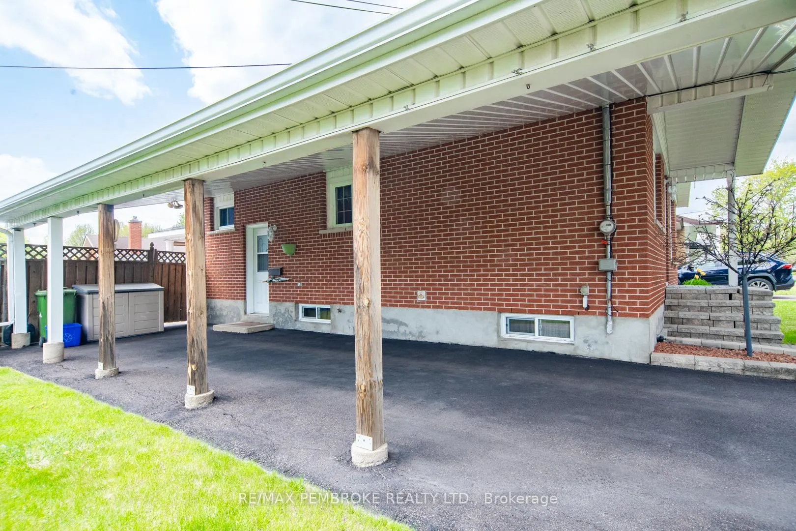 Photo 40 of 784 Mackay Street, Pembroke — HOMEH