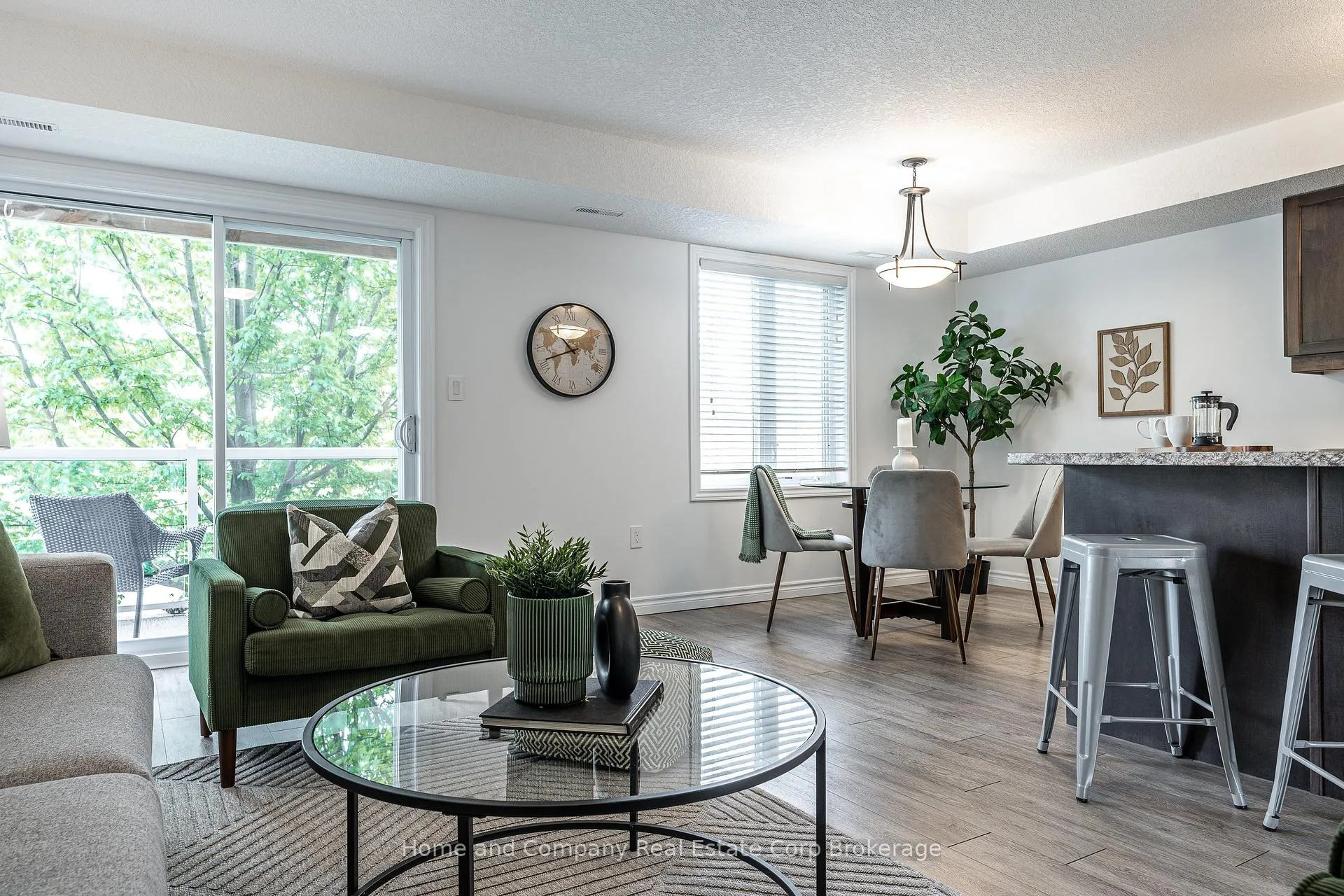Photo 4 of Unit 4, 148 Borden Street, Stratford — HOMEH