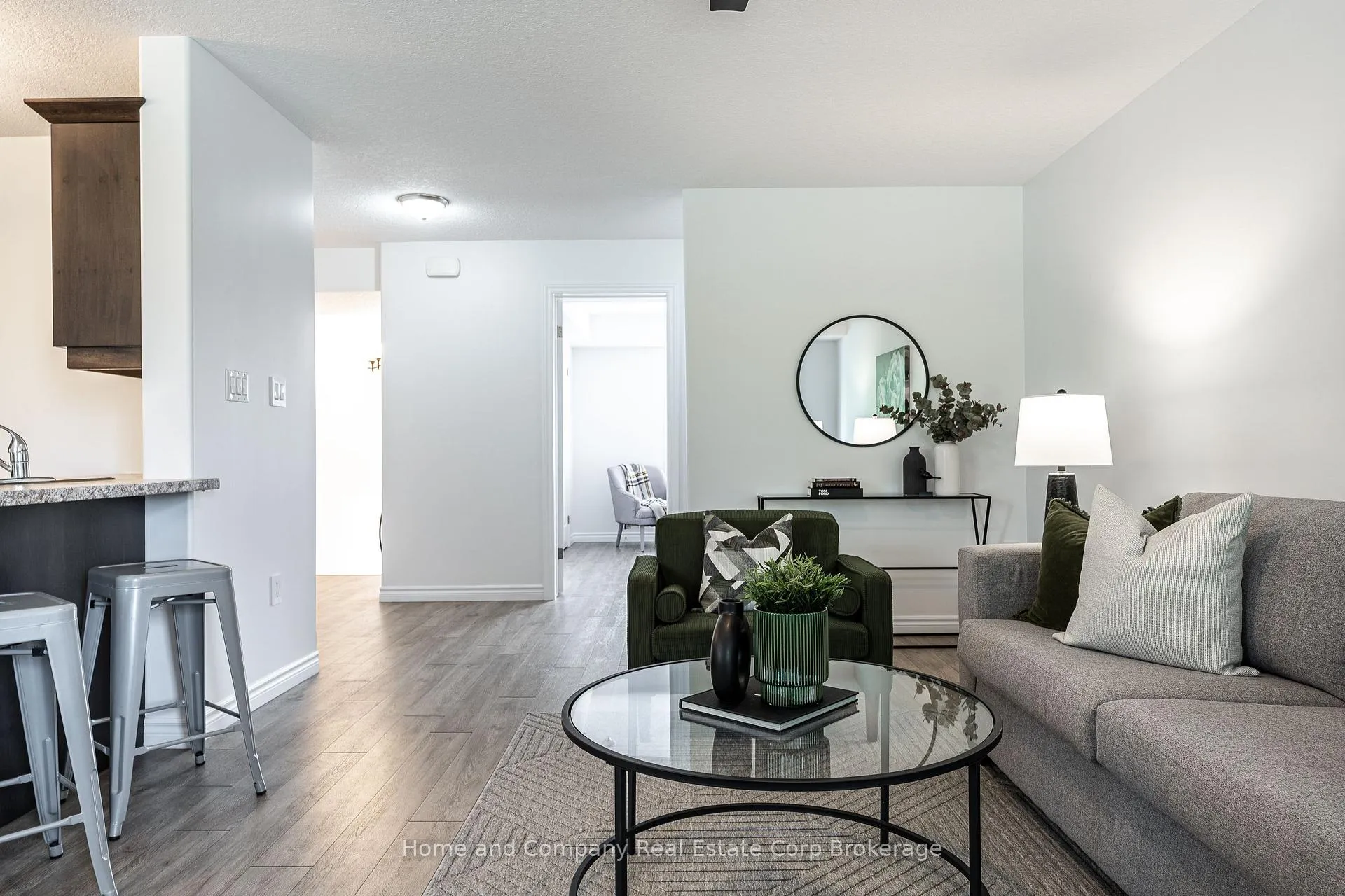 Photo 10 of Unit 4, 148 Borden Street, Stratford — HOMEH