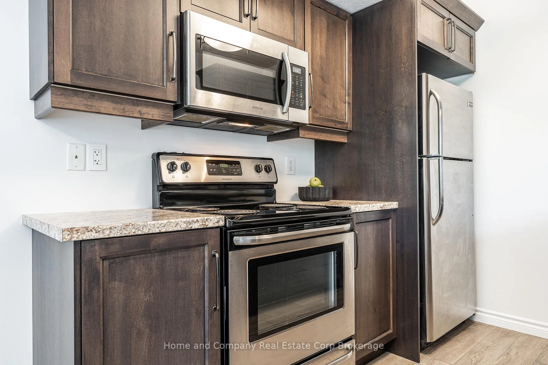 Photo 13 of Unit 4, 148 Borden Street, Stratford — HOMEH