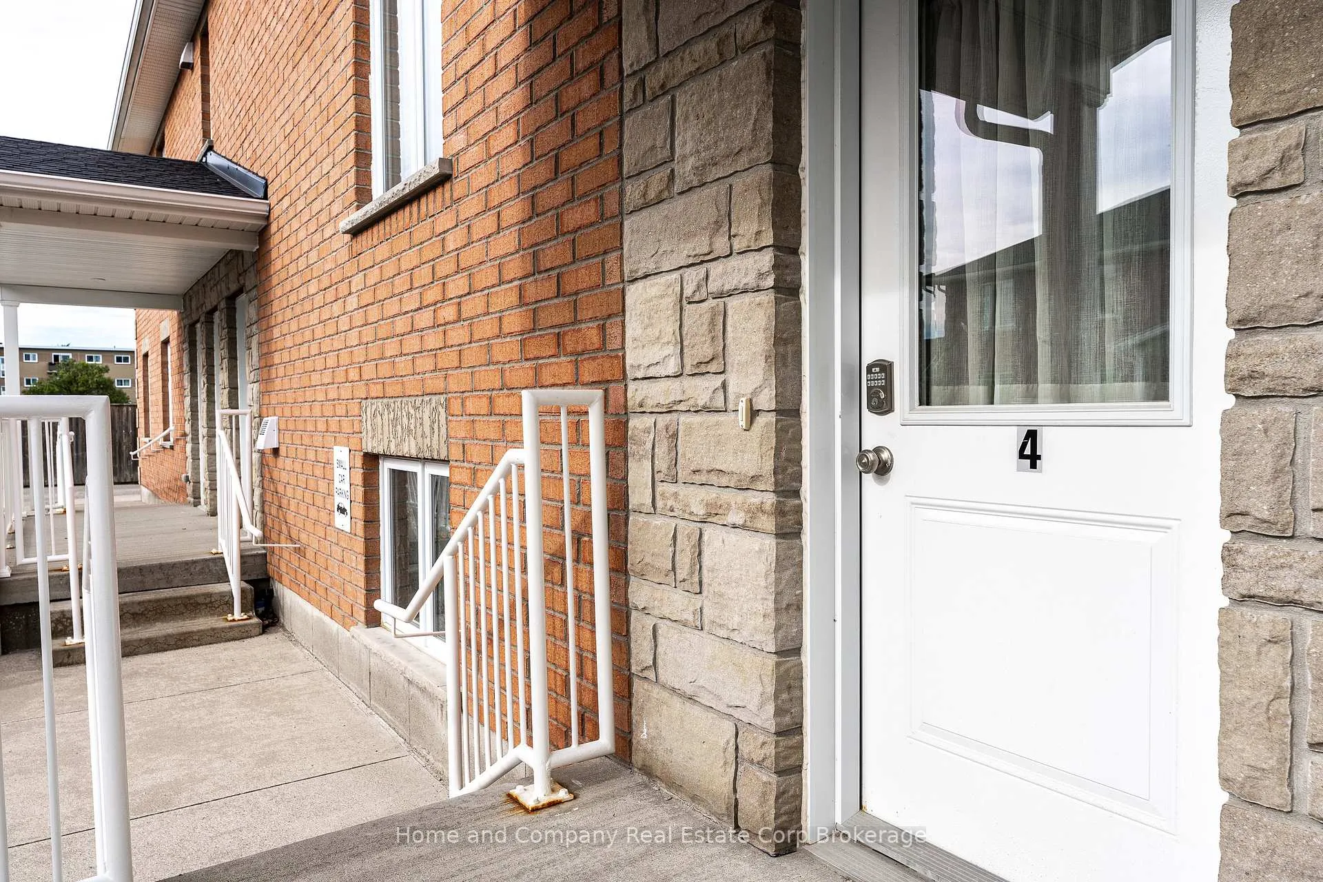 Photo 30 of Unit 4, 148 Borden Street, Stratford — HOMEH