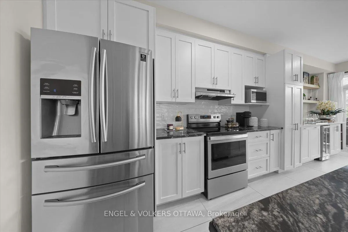 Photo 12 of 209 Bert Hall Street, Arnprior — HOMEH
