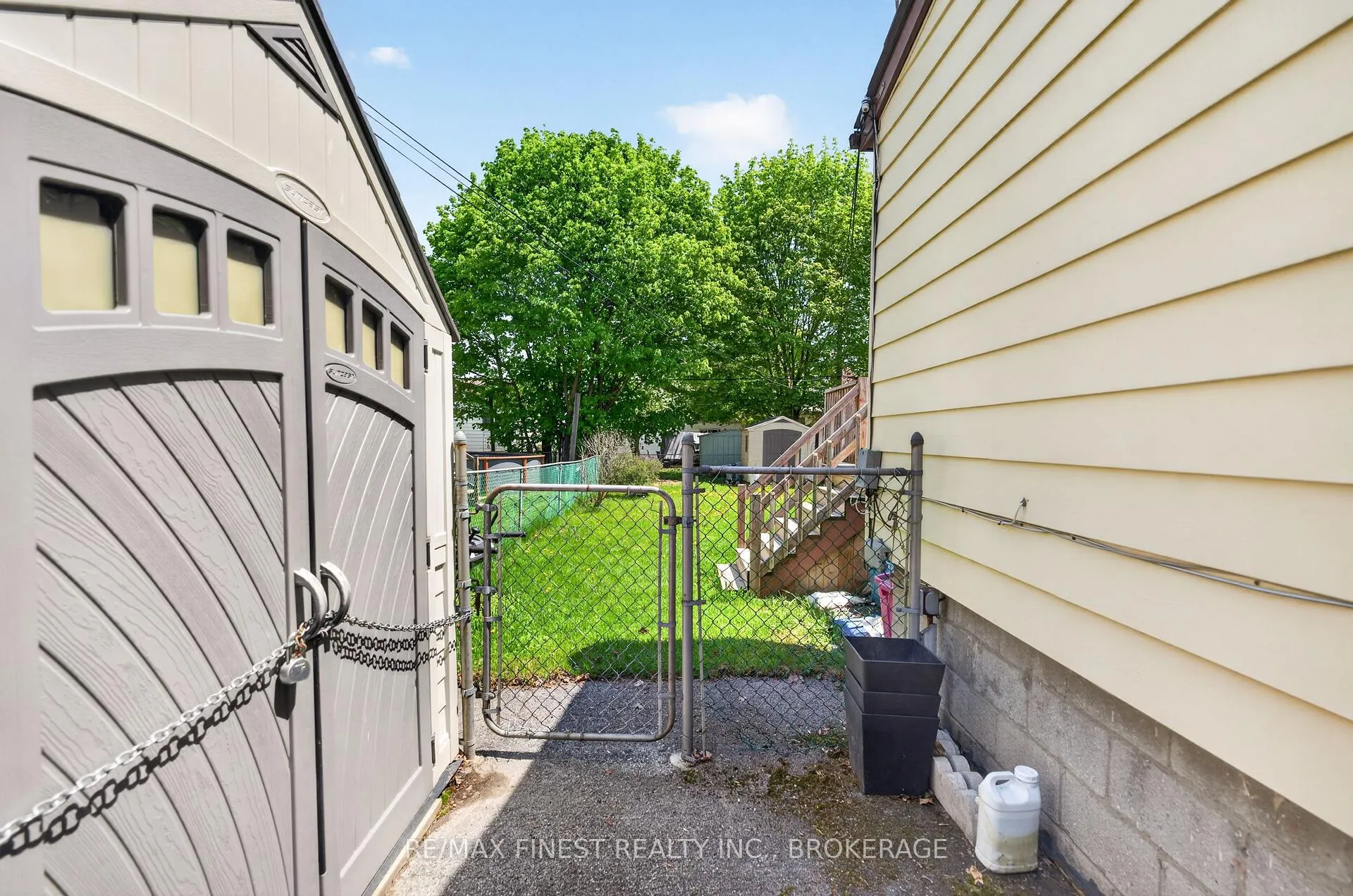 Photo 50 of 611 Alfred Street, Kingston, East of Sir John A. Blvd — HOMEH