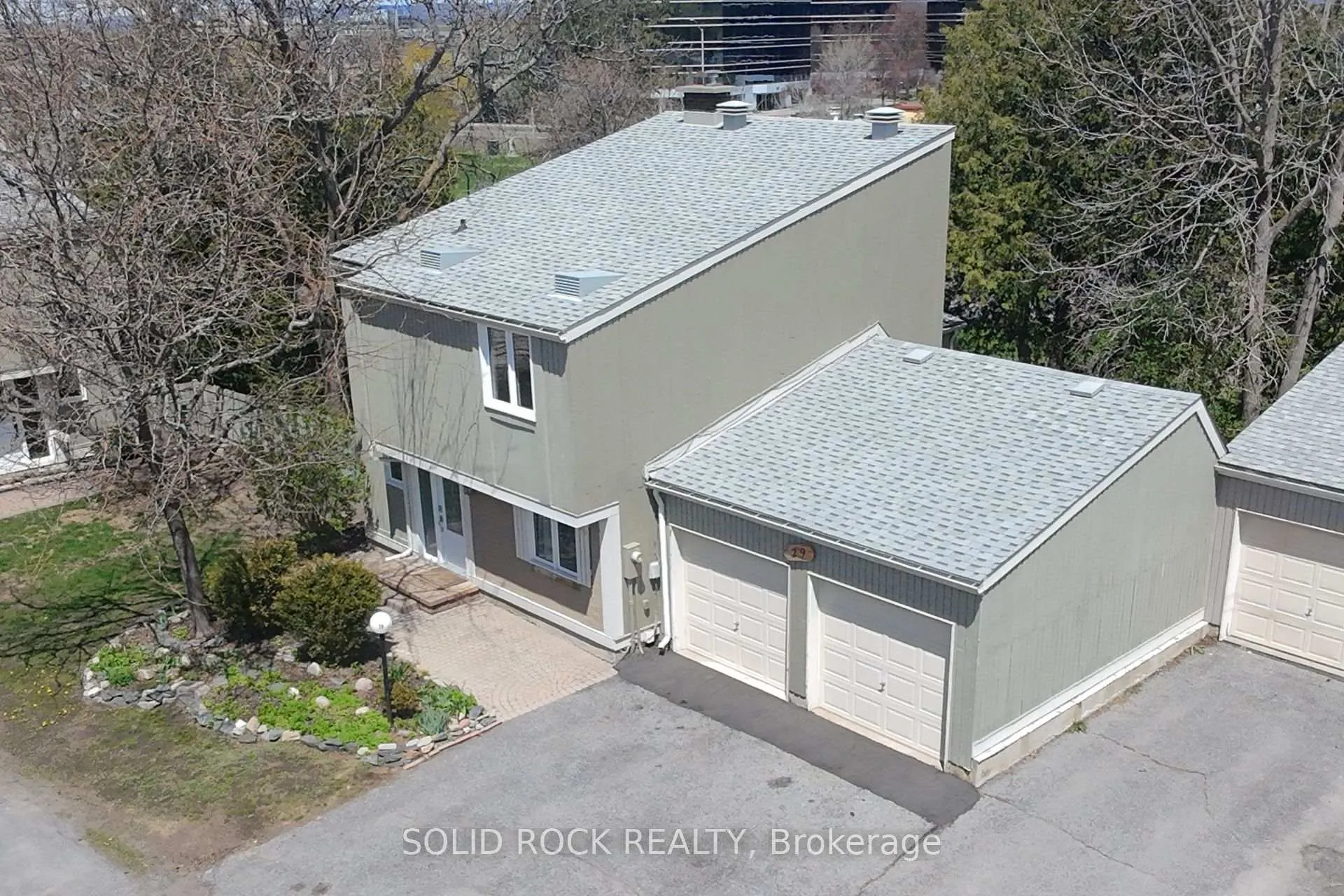 Photo 5 of 29 Jackson Court, Ottawa, Kanata - Beaverbrook — HOMEH