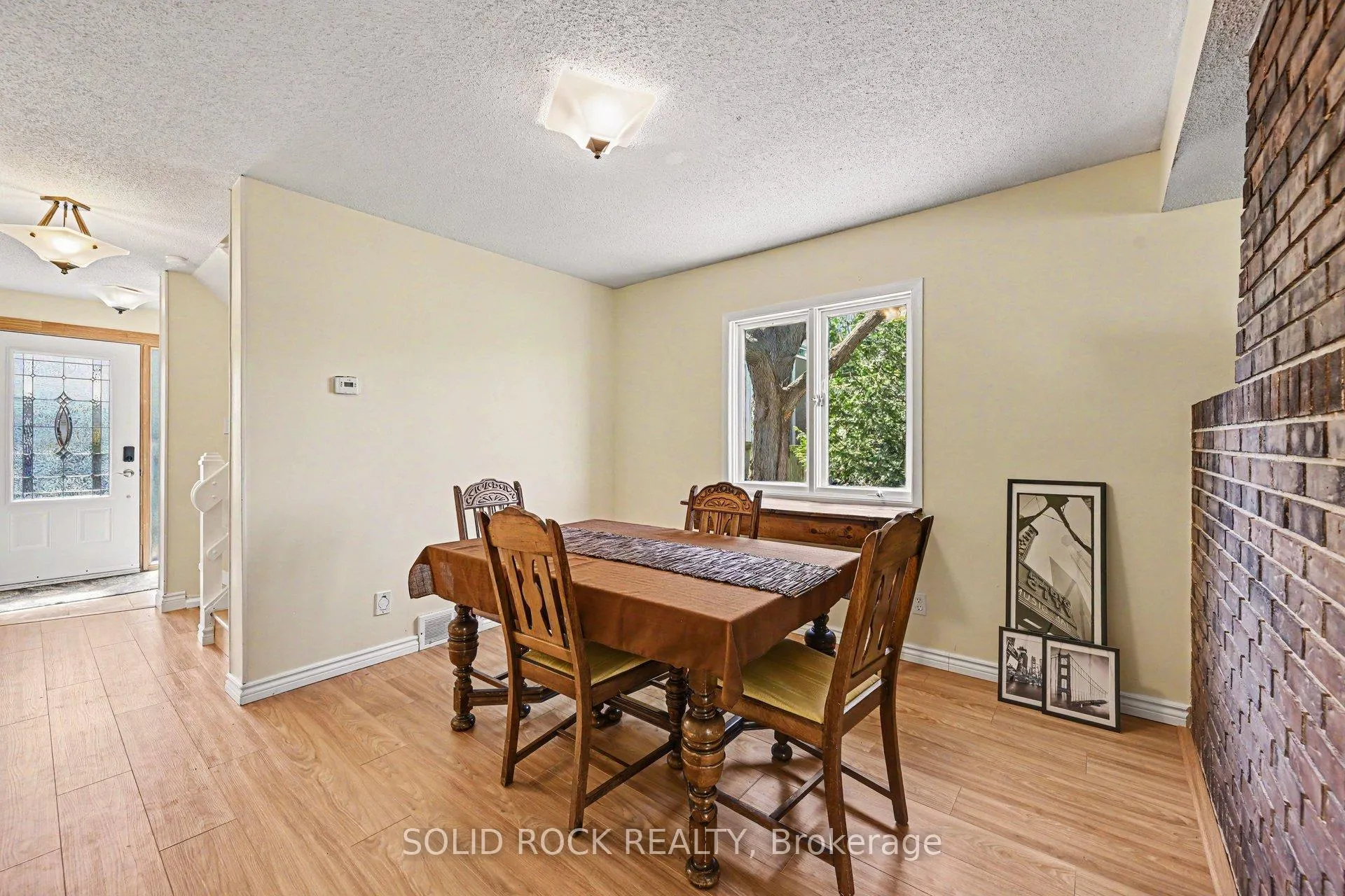 Photo 11 of 29 Jackson Court, Ottawa, Kanata - Beaverbrook — HOMEH