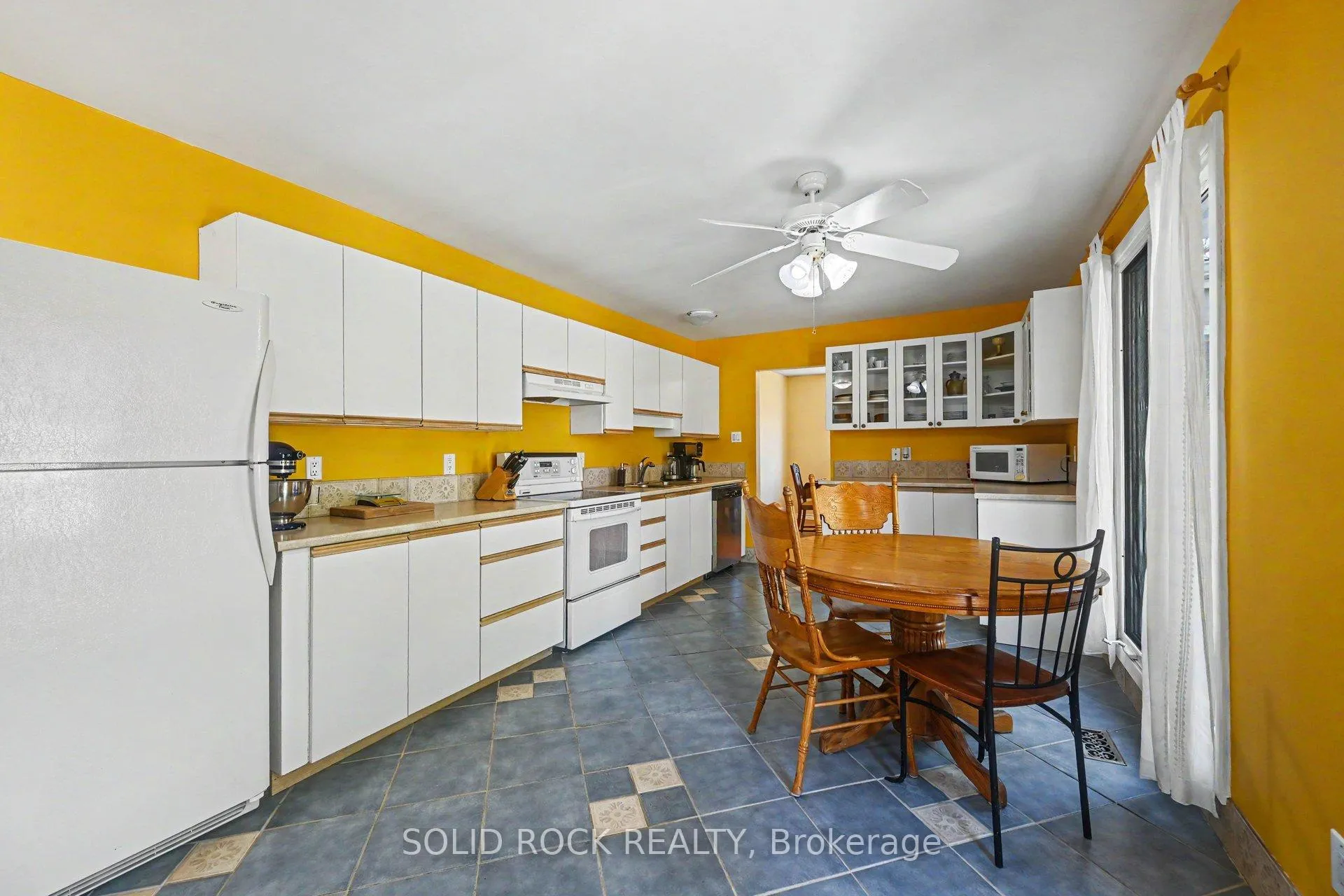 Photo 14 of 29 Jackson Court, Ottawa, Kanata - Beaverbrook — HOMEH